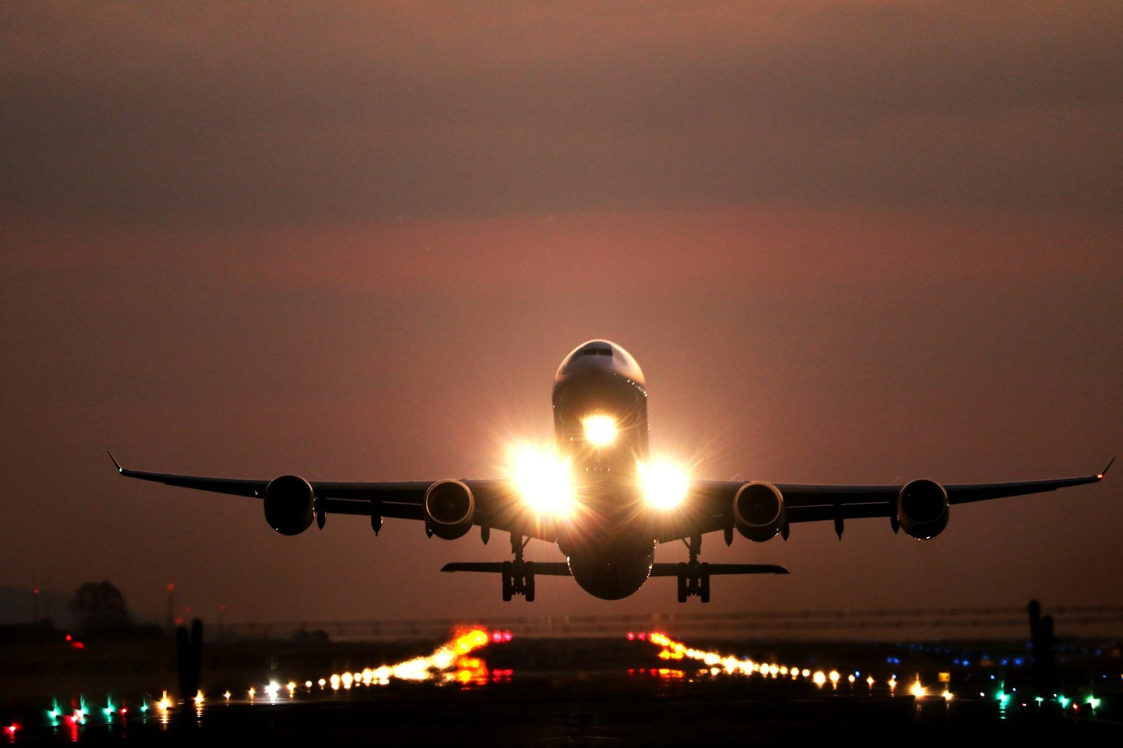 Aeroporto di Orio al Serio: tabellone partenze per Tirana