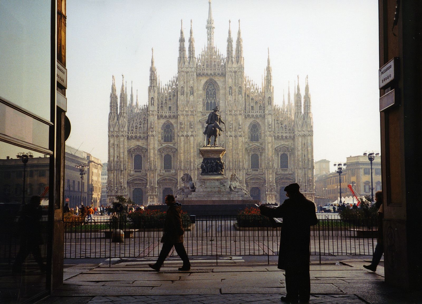 Il Duomo di Milano — punto di partenza dei pazienti di Impianti Dentali Tirana