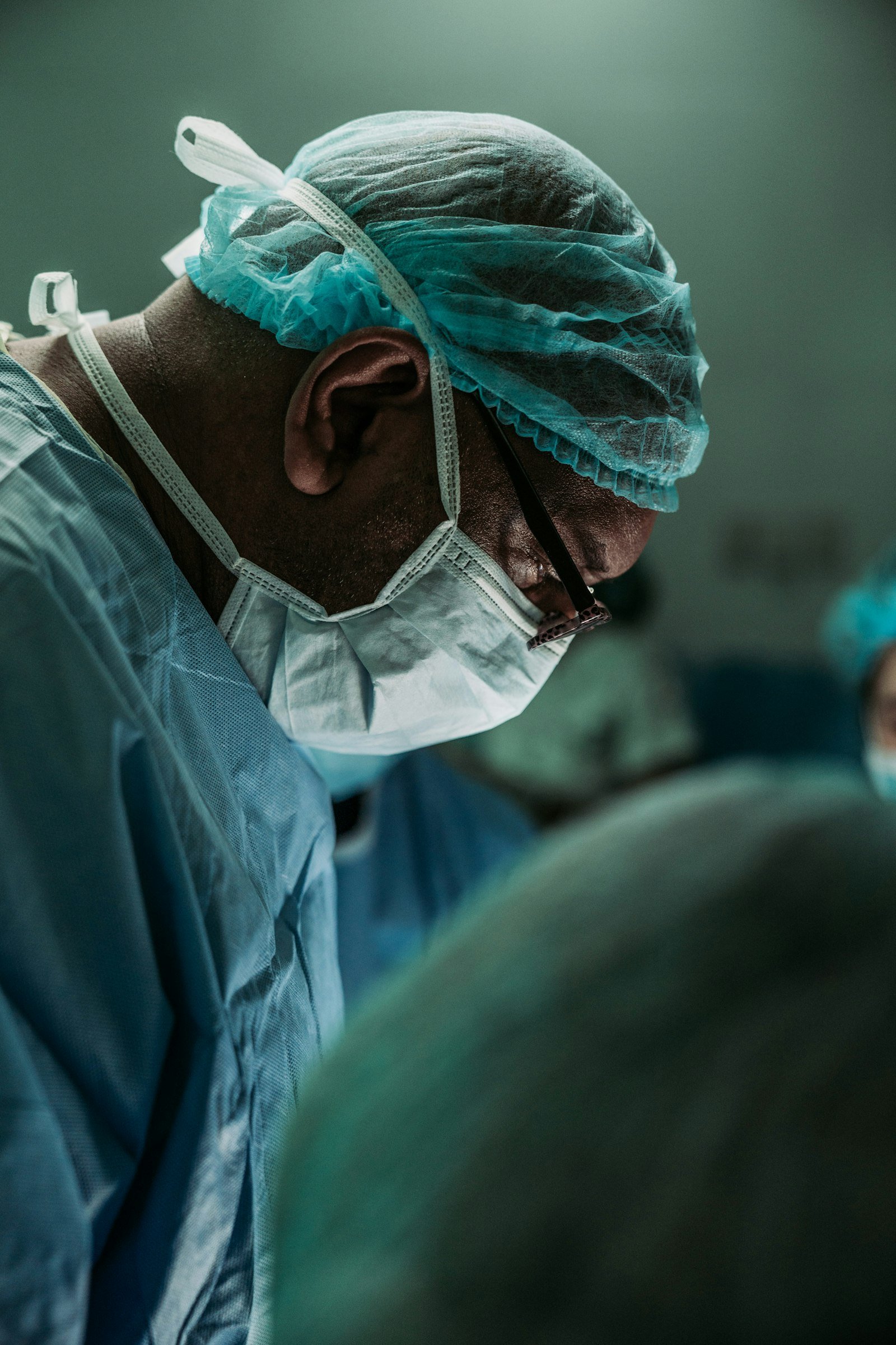 Dott. Carmine Cuomo — Specialista Chirurgia Orale, clinica Sanitadental