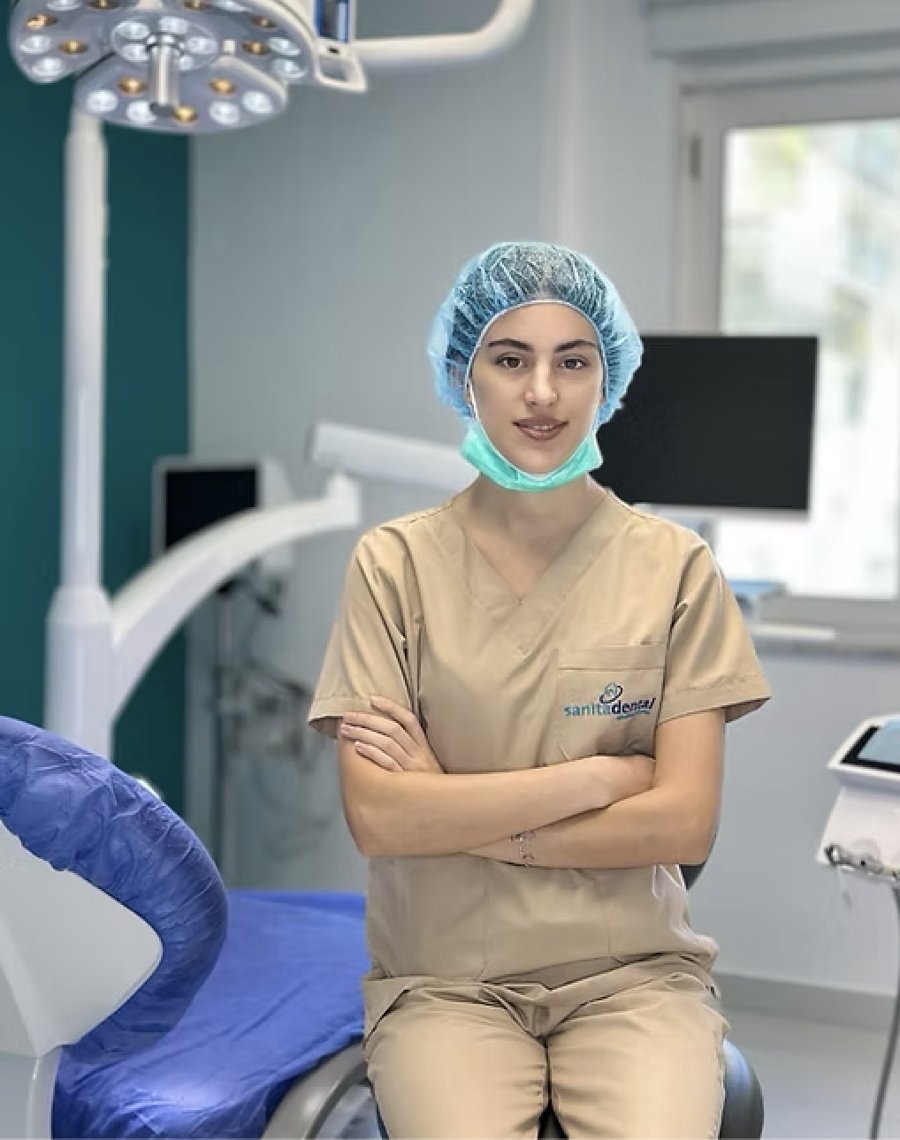 Gjuljeta Sutaj - Asistente médico, clínica Sanitadental